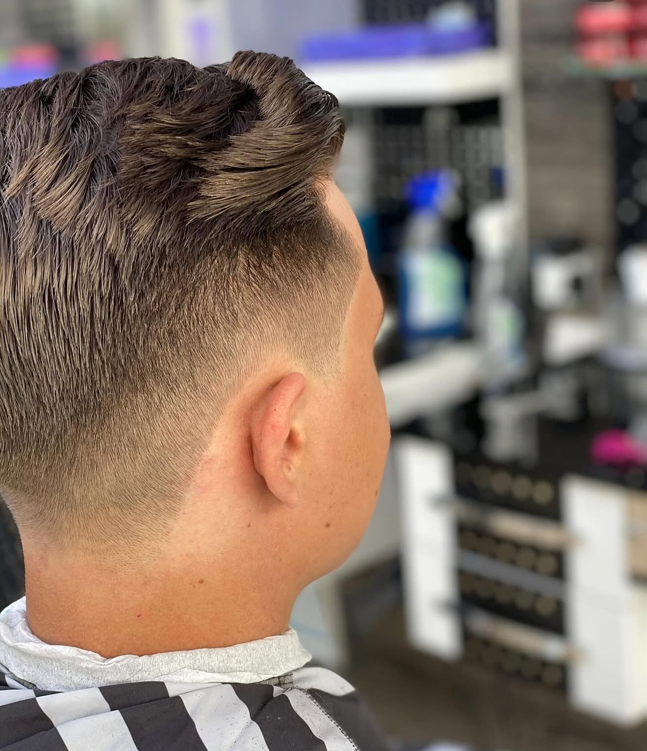 Textured top with mid skin fade